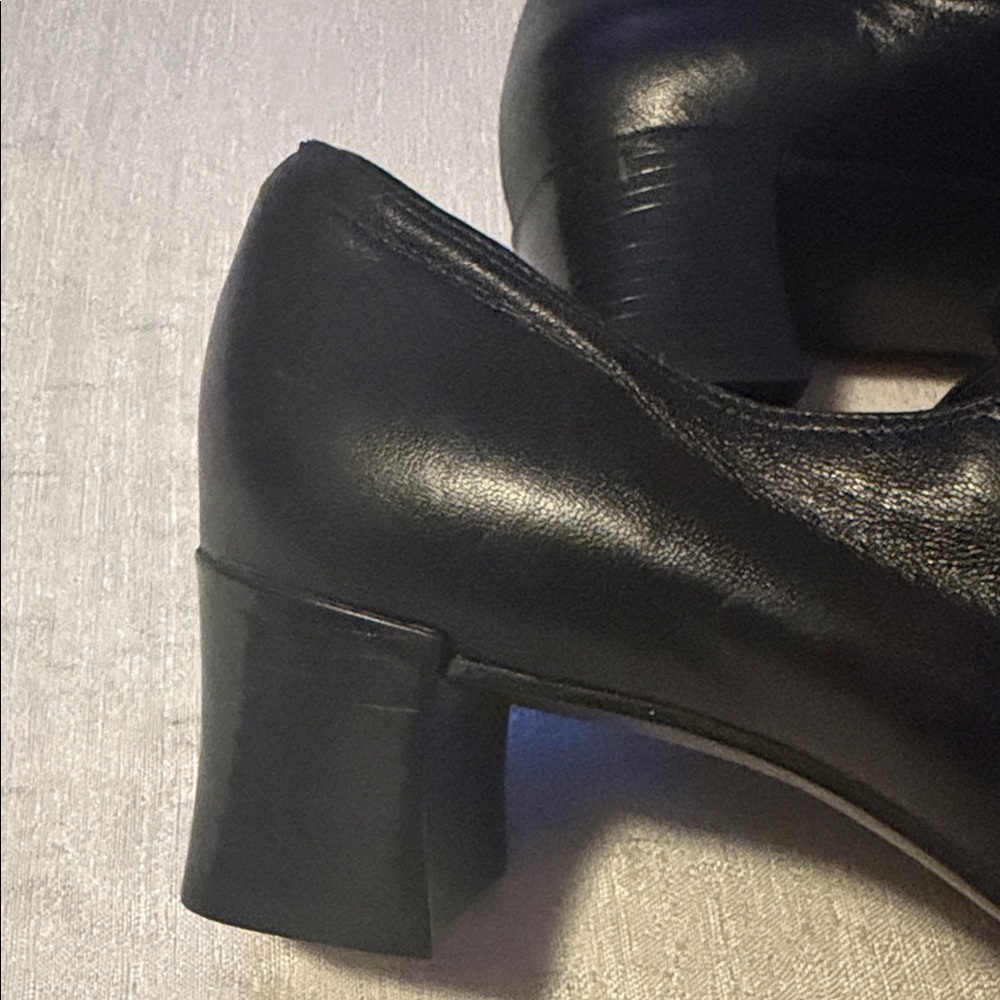 Munro American Black Slip-On Leather Loafer Pumps Women’s Dress Shoes Size 9 - Picture 3 of 12